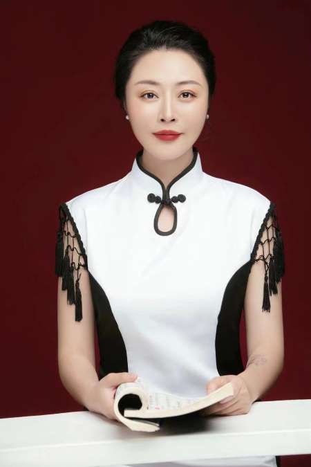 唐菀婕.jpg